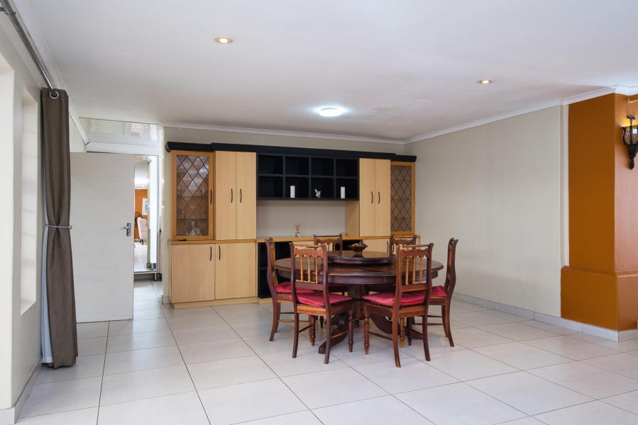 6 Bedroom Property for Sale in Summerstrand Eastern Cape